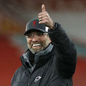 During the warm-up, Liverpool manager Juergen Klopp was in a good mood.