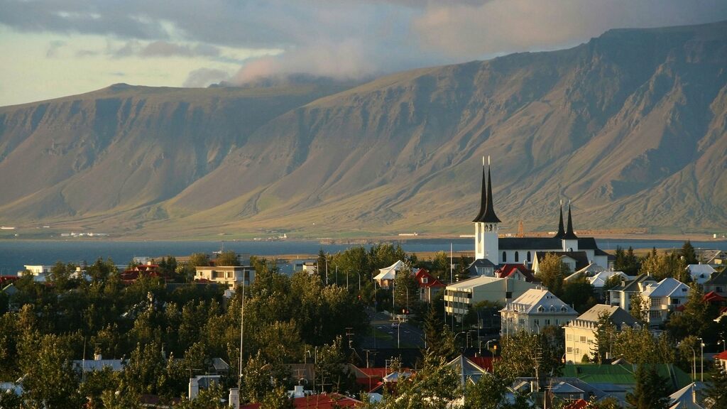 Healthcare in Iceland under pressure after wave of infection