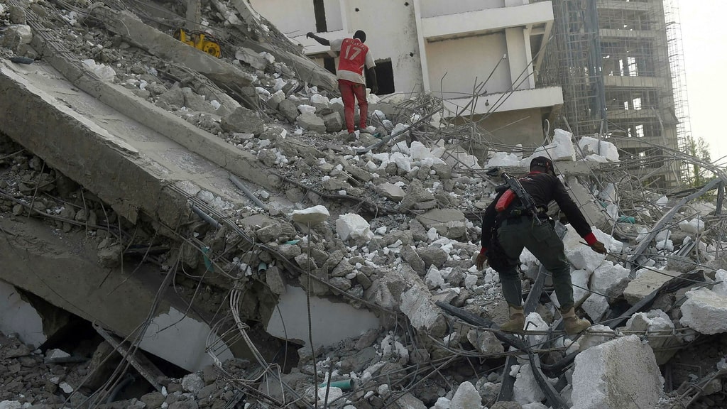 At least 15 dead when tall buildings collapse in Nigeria