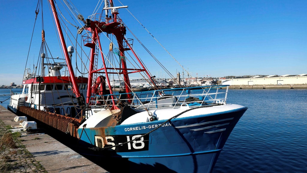 France awaits with sanctions on fishing dispute