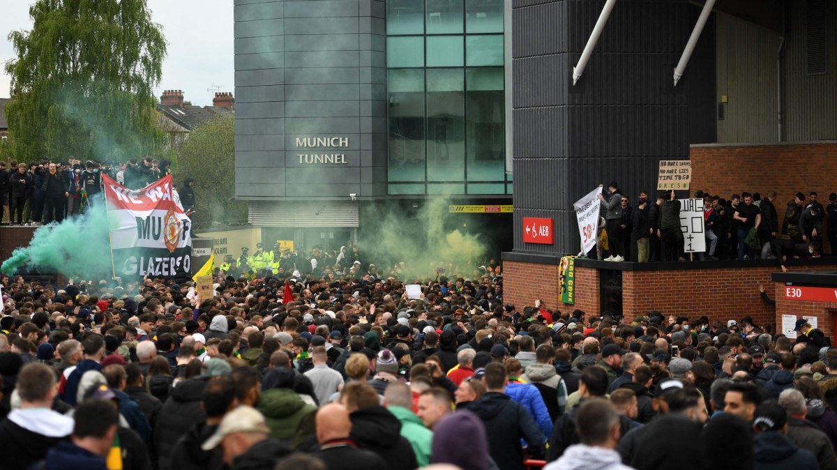 Chaotic Scenes At Old Trafford Angry Manchester United Fans Storm Their Castle Before The Big