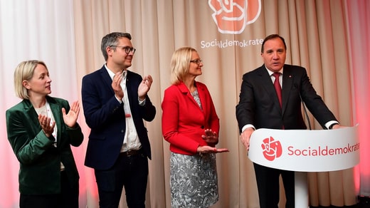 Pictures from the SPD election vigil in 2019. Newly elected members Jette Gotland, Johan Danielson and Helen Fritson with then-Prime Minister Stefan Löfven.