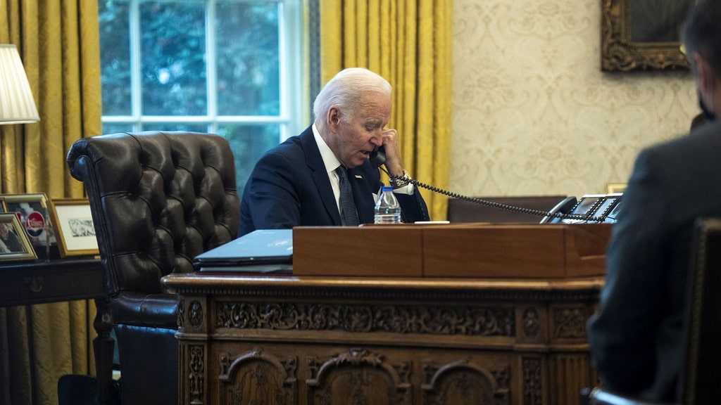 Joe Biden challenges Vladimir Putin and promises more weapons to Eastern Europe