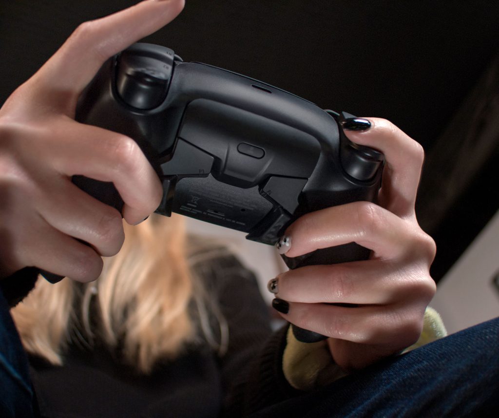 Scuf offers Scuf Reflex for PlayStation 5. For you with more control needs