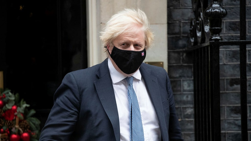 Boris Johnson doesn't think England need to shut down again