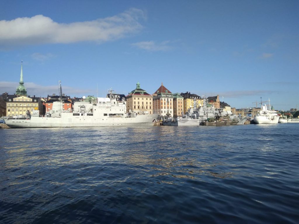 About 40 warships to Stockholm
