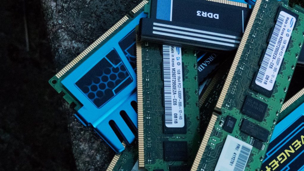 Memtest86 update should show which memory chip is failing
