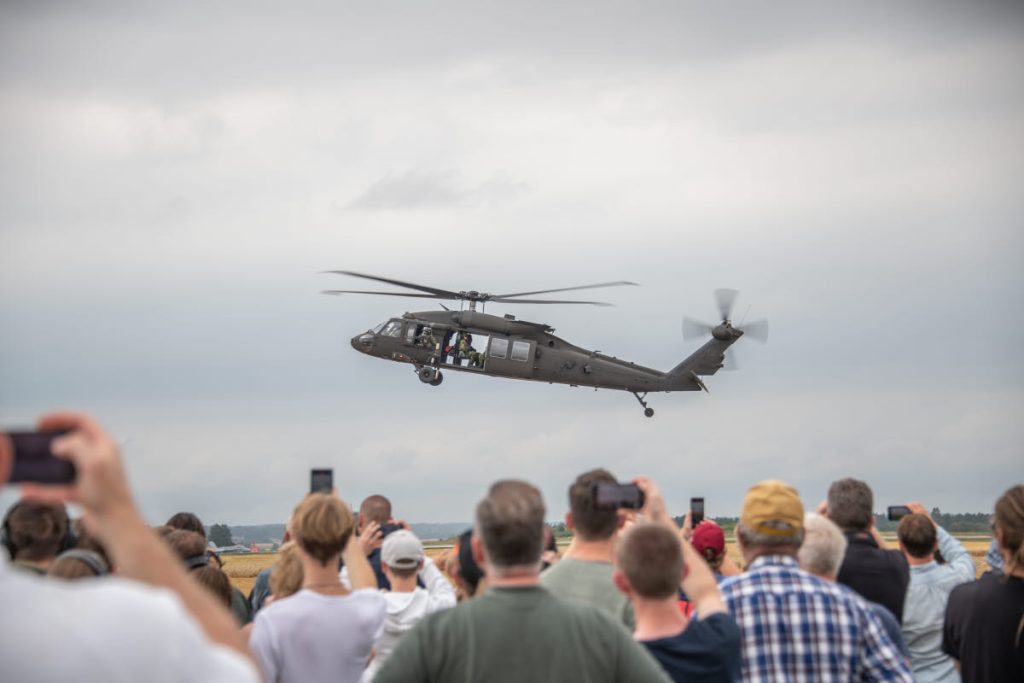 Folk Festival on Flight Day – Swedish Armed Forces