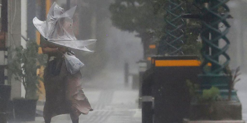 200,000 without electricity after typhoon in Japan