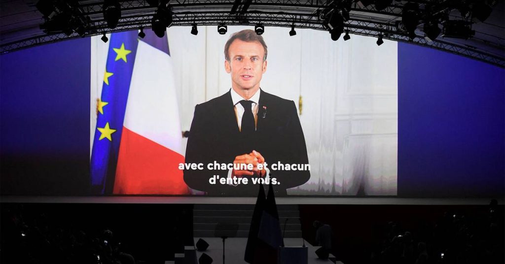 Macron's party changes name: 'turning point'