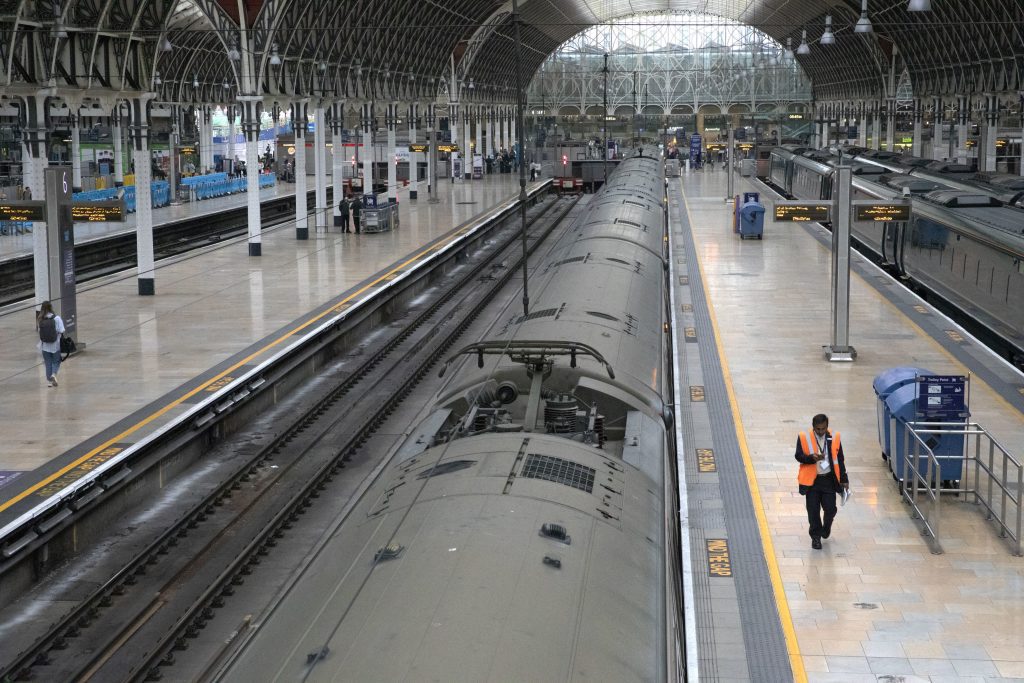 Rail strike in Great Britain - biggest in 30 years