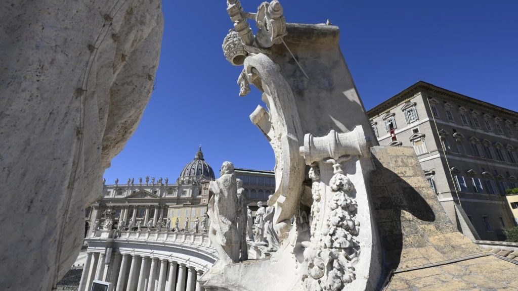 The Pope appoints two women to high positions in the Vatican