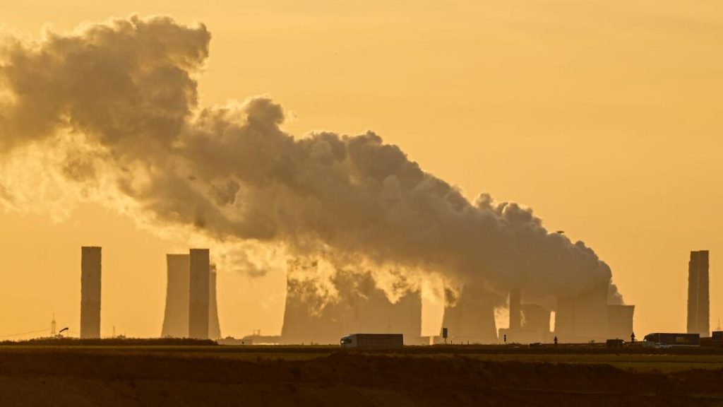 Economic growth does not mean increasing carbon dioxide emissions