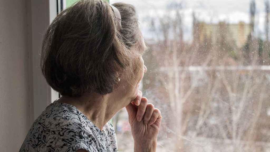 Older people with dementia have less use of aids at home