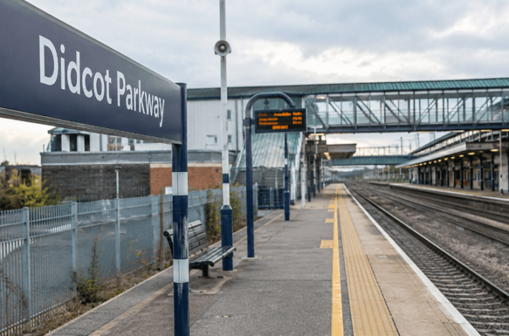 Gas Leak Closes Reading-Didcot Parkway Rail Line as Major Disruption Continues